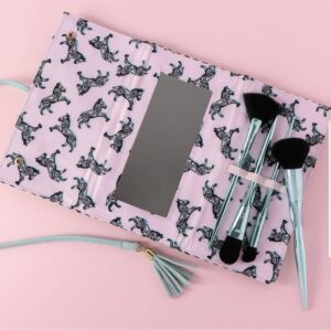 AVON MAKE UP BRUSH