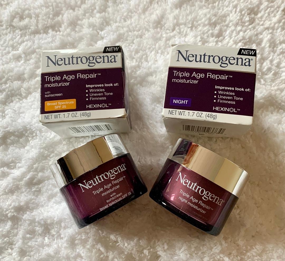 Neutrogena Triple Age Repair Day & Night Moisturizer Skin Care Set