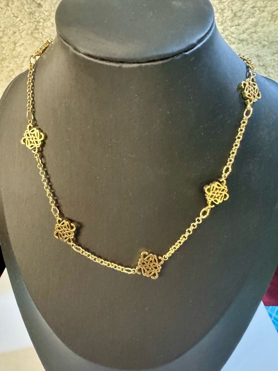 Ladies Necklace