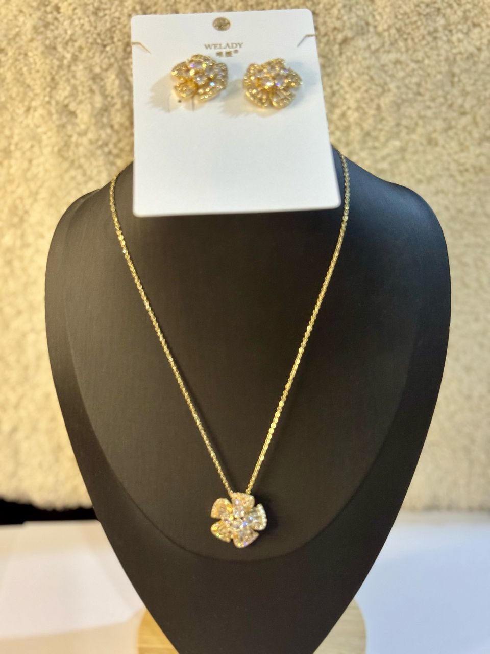 Ladies Necklace and Earrings