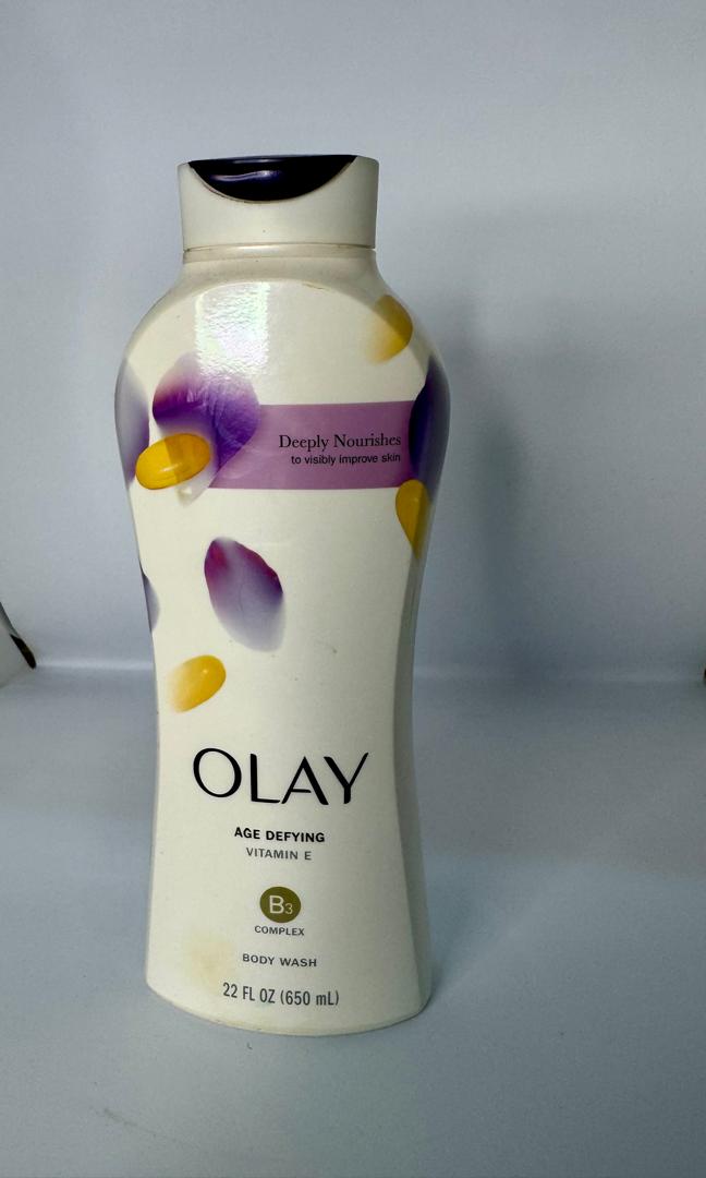 OLAY AGE DEFYING BODY WASH VIT E 650ML (22FL 0Z)