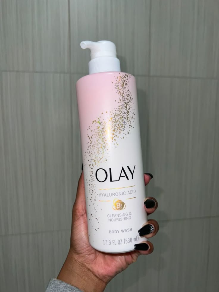 OLAY CLEANSING AND NOURISHING BODY WASH B3 HYALURONIC 17.9FL